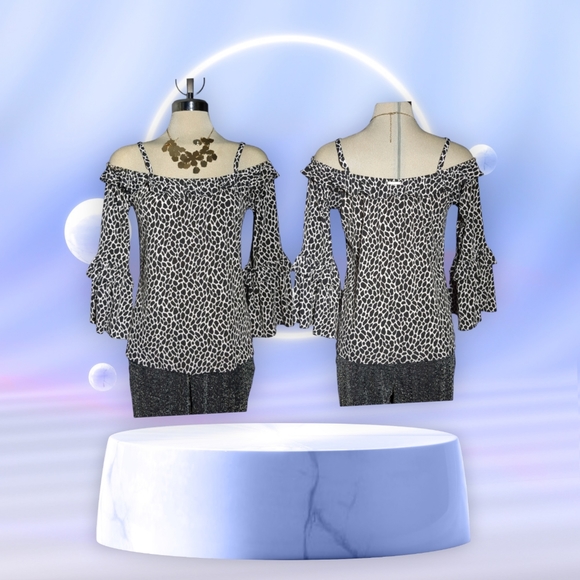 MICHAEL KORS Black and White Open Shoulder Bell Sleeves Size M. - Picture 2 of 16